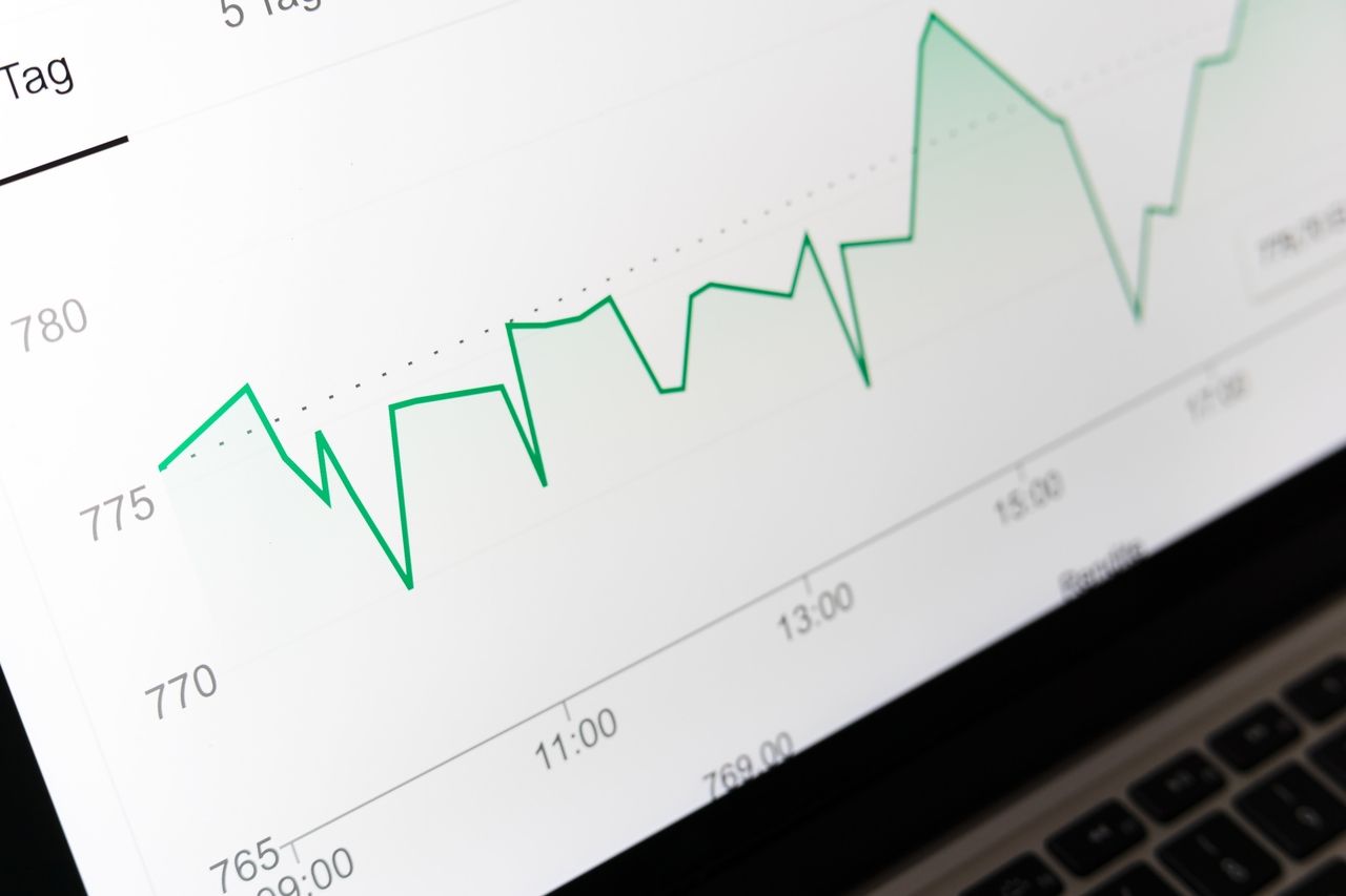 some analytics and its tracking on the laptop screen